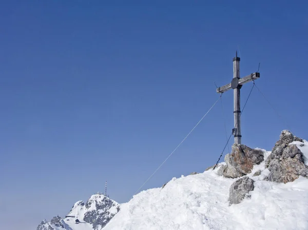 Auf dem Gipfel des wildalmjoch — Stockfoto