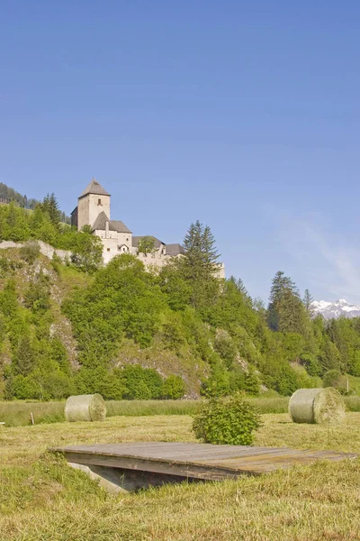 Castello di Reifenstein vicino a Vipiteno in Alto Adige — Foto Stock