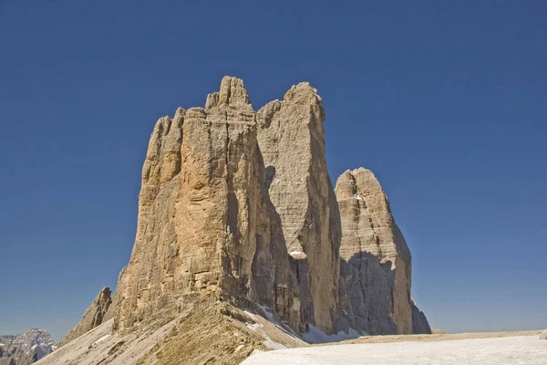 Drie pieken - landmark van de Dolomieten — Stockfoto