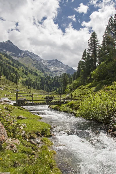 Idylle in den Stubaier Alpen — Stockfoto