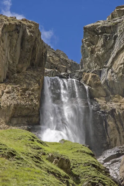 Cascata nel Gran Paradiso — Foto Stock