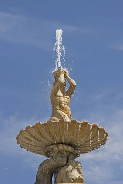 Wszystko o fontannie Residenz Salzburg — Zdjęcie stockowe