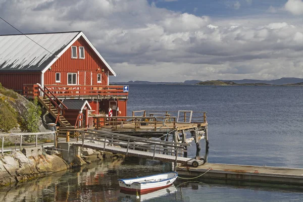 Cabane de bateau sur Ertvagoy — Photo