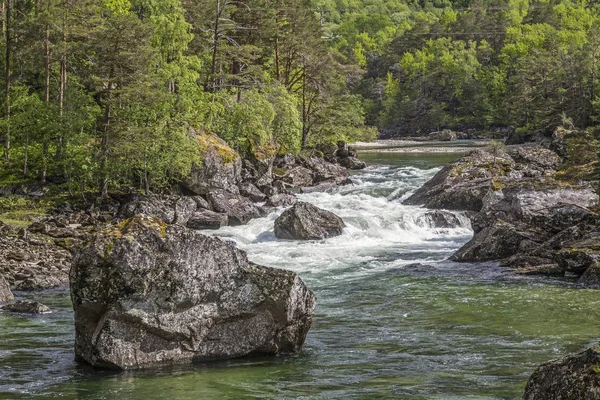 Romsdalen 'de vahşi nehir Rauma — Stok fotoğraf