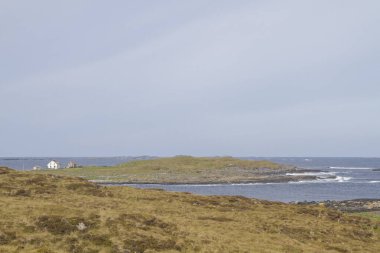 Norveç 'in batı kıyısı boyunca uzanan Atlantik Yolu' ndaki manzara Avrupa 'nın en ilginç ve popüler ulaşım bağlantılarından biridir.