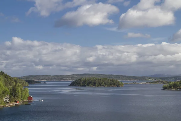 Bridge Connects Aure Island World Tustna Gives Wonderful View Fjord — Stock Photo, Image