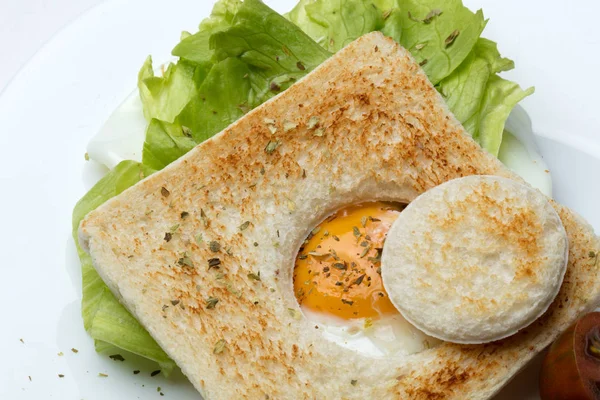 Heerlijk broodje met ei 3 — Stockfoto