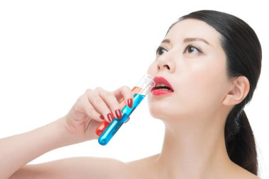 kozmetik makyaj kimya ilaç sıvı içme eşit kullanmak