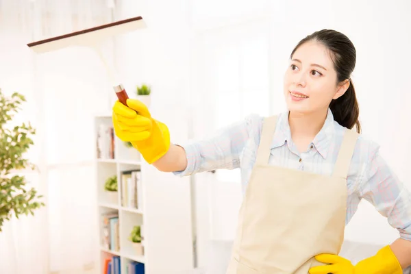 Asian women doing glass cleaning wiper — Stock Photo, Image
