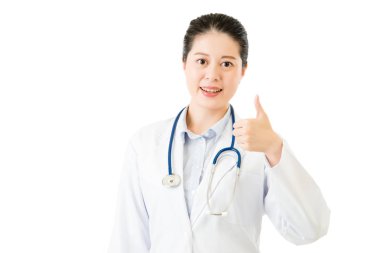 Gülümseyen Asyalı kadın doktor stetoskop Haritayı başparmak ile