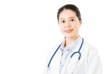 Güzel gülen Asyalı kadın profesyonel doktor stethosco ile