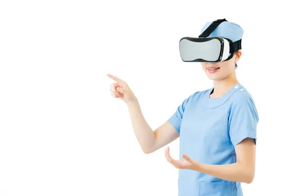 Asian woman surgeon presenting with VR headset glasses — Stock Photo, Image