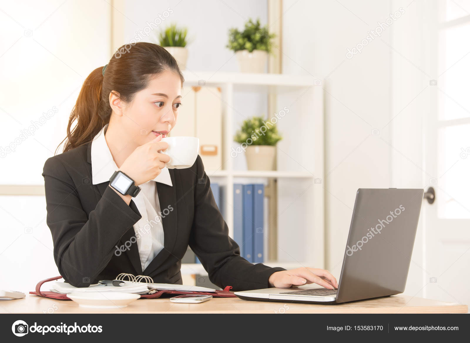 Topic Hot office secretary mistake Opinion Hot office secretary