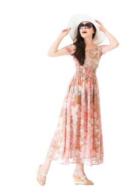 Elegance giyen şapka ile yaz giyim elbise