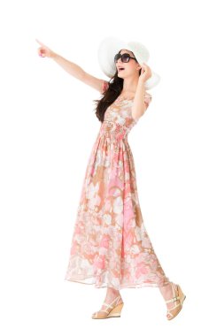 güzel güzellik kız beyaz duvara rahatlatıcı yürüyüş