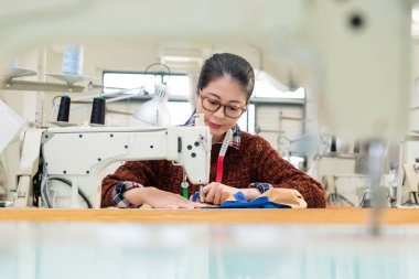 Yeni sezon elbise yapma genç giyim Tasarımcısı