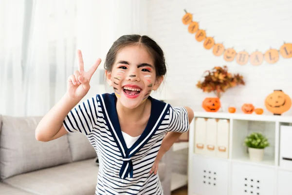 kız annesinin makyaj aracı oyun