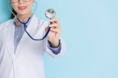 güzellik kadın doktor taşıma stetoskop