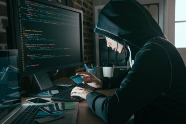 diğer insanların kredi kartı ile çalıntı hacker