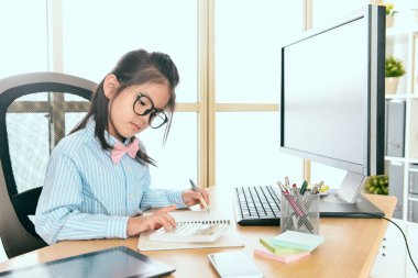 güzel iş çalışır hesap makinesini kullanarak