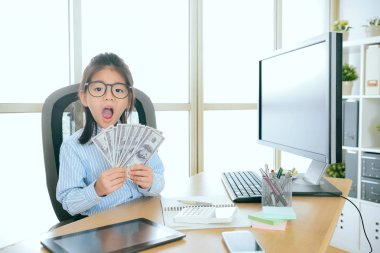 iş oldukça küçük kız çocuk çocuk oyun