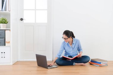 öğrenci bilgi aramak bilgisayar kullanarak