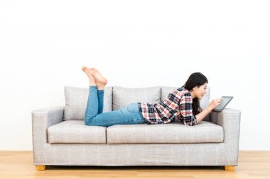 çekici kız telefon defteri bilgisayar dokunmadan