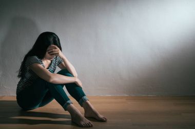 depresyon bipolar bozukluk olan güzel kadın