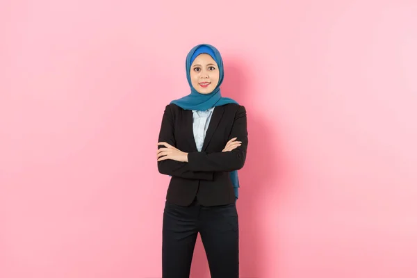 Professionnel jolie femme d'affaires musulmane — Photo