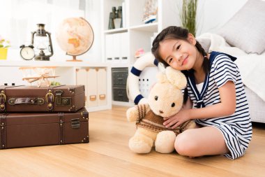 giyim gülümseyen güzel kız giyen denizci