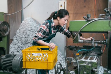 zarif profesyonel freze kadın işçi