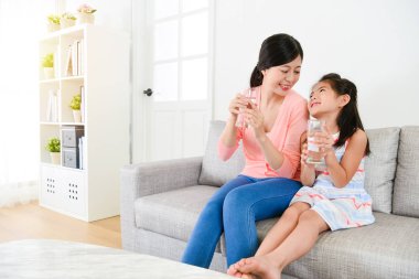 çekici kadın küçük çocuk çocuklar ile anne