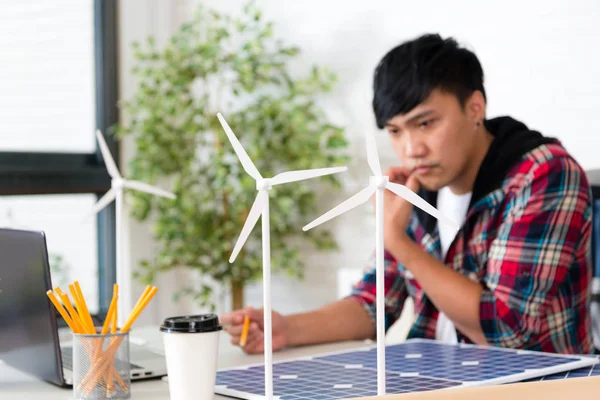 seçici odak için fırıldak Rüzgar güç