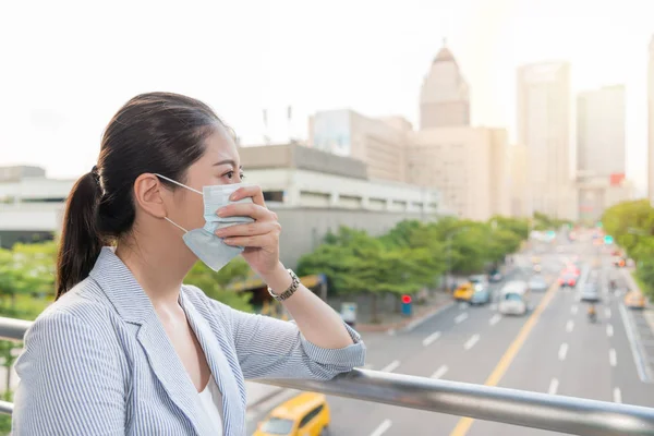 Businesswoman feels allergy from bad air — Stock Photo, Image