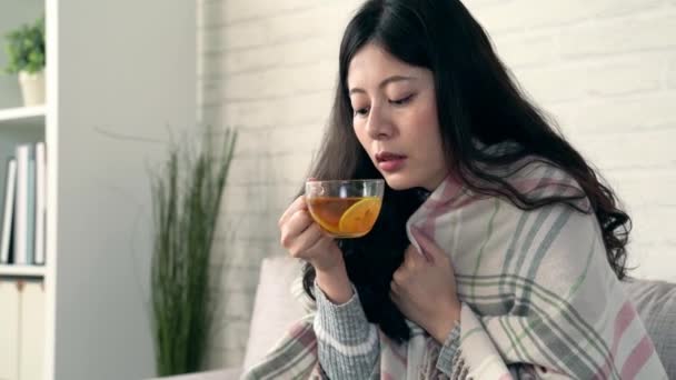 Dolly Shot Sick Asian Woman Feel Cold Trembling She Drinking — Stock Video