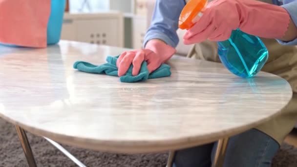 Tilt Shot Asian Chinese Girl Cleaning Rag Living Room Home — Stock Video