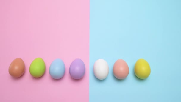 Разноцветные Пасхальные Яйца Исчезают Один Другим Справа Слева — стоковое видео
