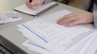 defter mali tablolarda kayıt iş adamları bitmiş ve ofis büro bırakın.