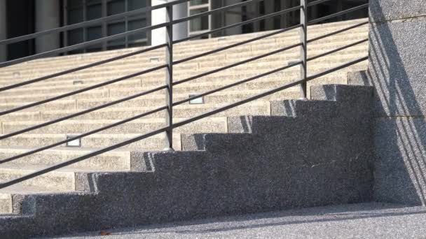 Amigos Corriendo Escaleras Arriba Fitness Aire Libre Vida Activa Saludable — Vídeo de stock