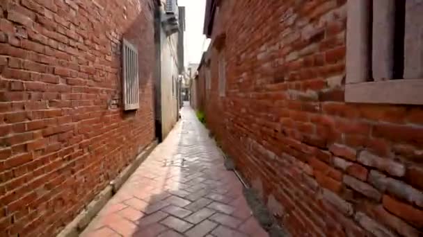 Vooruitspoelen Uitzicht Oude Smalle Straat Lukang Het Schoon Maar Klein — Stockvideo