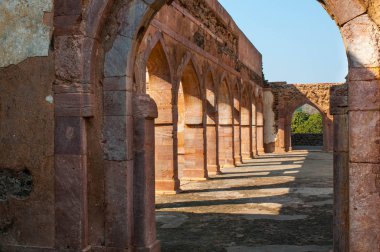 Antik Hint Tapınağı, eski kale Harabeleri