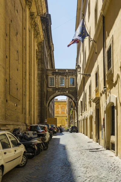 Úzká ulice římská — Stock fotografie