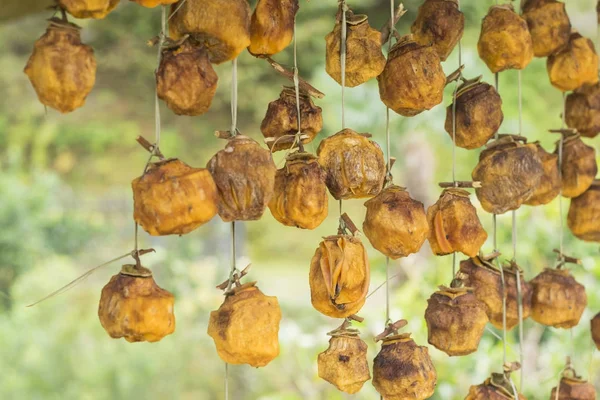 Kurutulmuş hurma Gürcü köyde yapım süreci