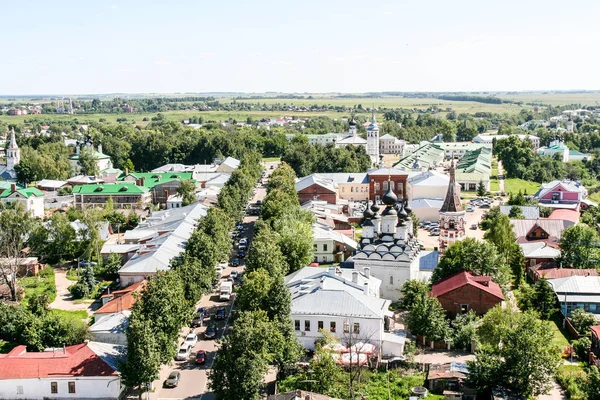 Vue de la rue Lénine et de l'église St. Antipy depuis le clocher, Russie, Suzdal — Photo