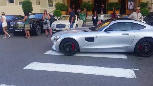 在摩纳哥的蒙特卡洛梅赛德斯 Amg Gt S V8 — 图库视频影像