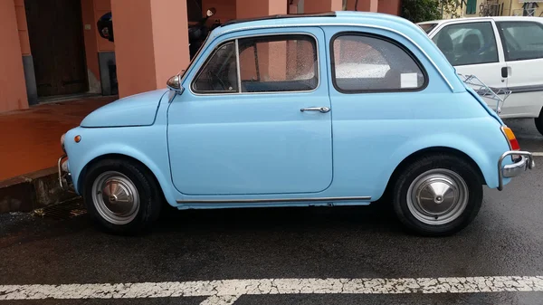 Vintage Blue Fiat 500 L — Φωτογραφία Αρχείου