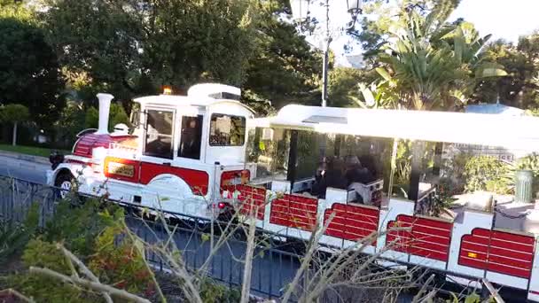 Tren Red Trackless en Montecarlo Mónaco — Vídeo de stock