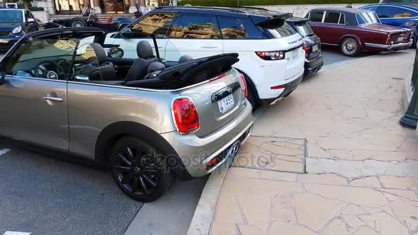 Mini Cooper S Cabrio w Monaco Monte-Carlo — Wideo stockowe