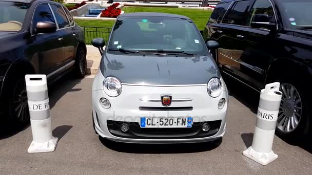 Fiat Abarth 500 C in Monaco — Stockvideo