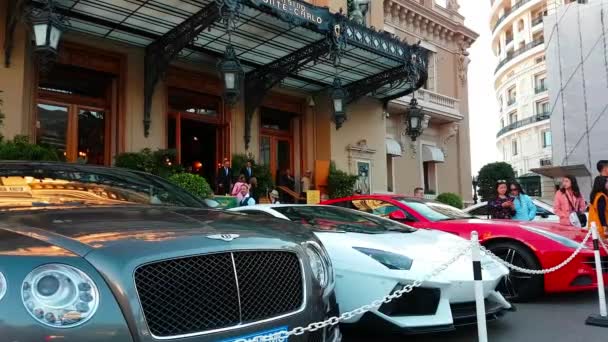 Carros de luxo em monaco — Vídeo de Stock